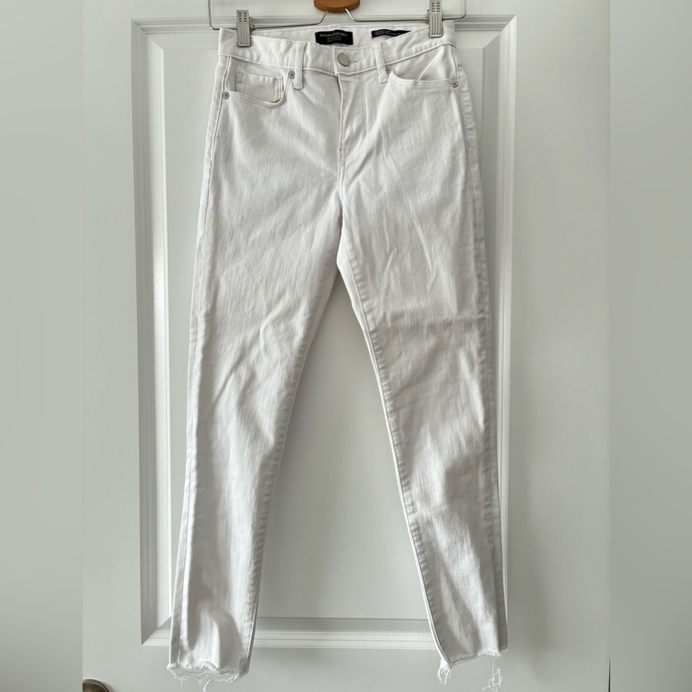 Banana Republic Mid-Rise Skinny Raw Hem Jeans - White